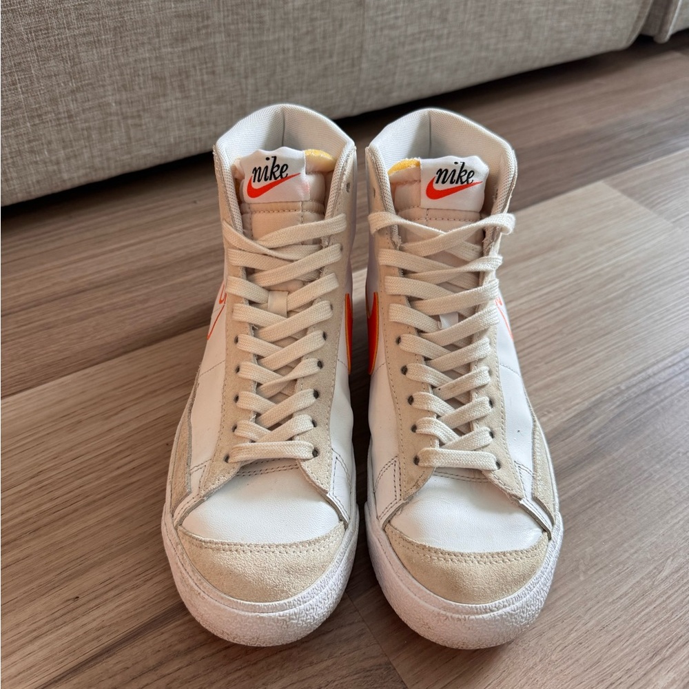 Nike Blazer Mid 77 SE First Use Women’s 8.5 - Picture 2 of 11
